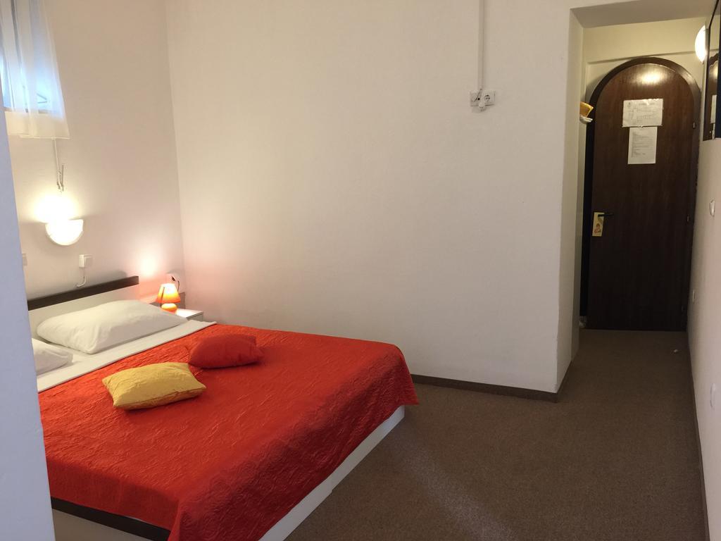 Hotel Ruza Novi Vinodolski Oda fotoğraf